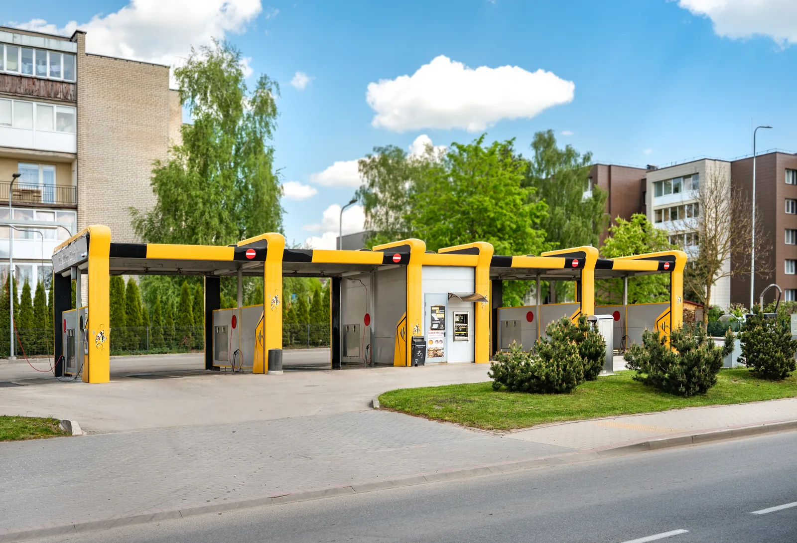 Naftrus savitarnos plovykla Raseiniuose